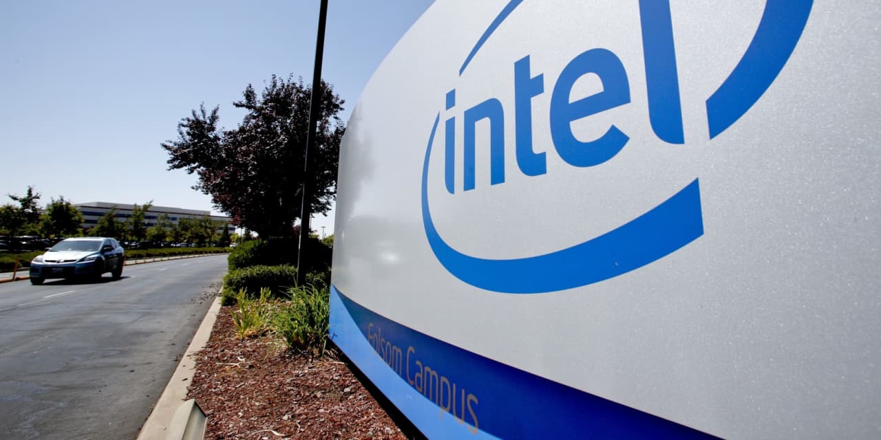 Intel stock has a bright near-term future, says analyst