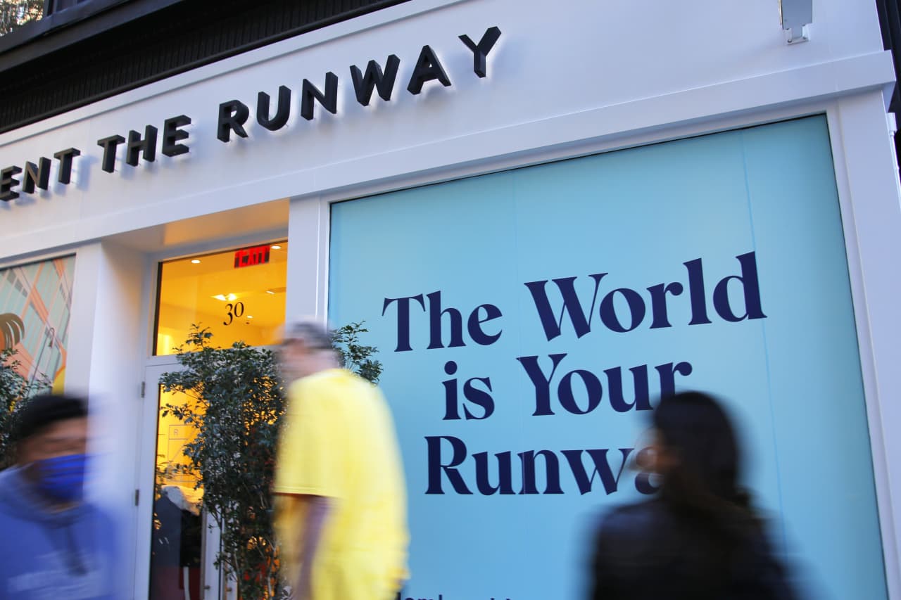 Rent the Runway sees ‘milestone’ 2024 and breakeven cash flow, as stock soars