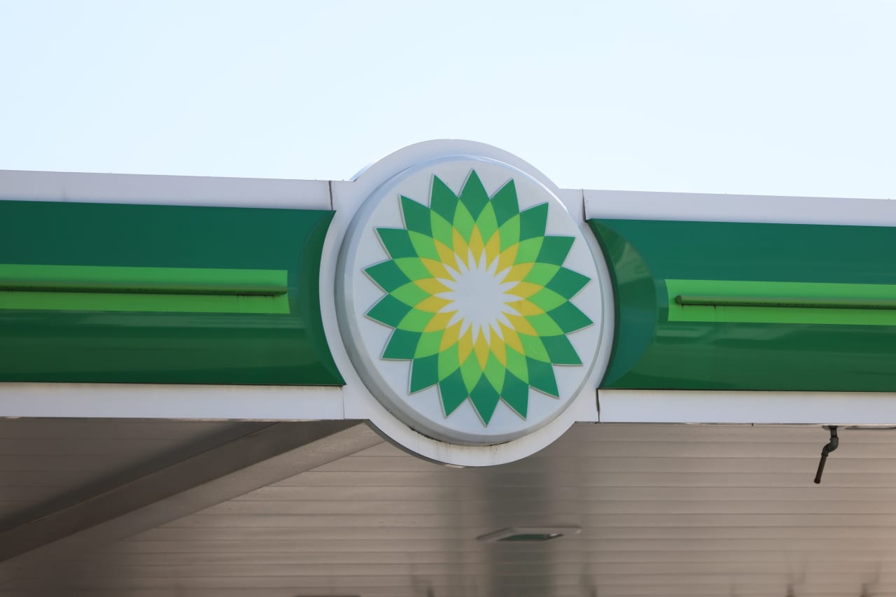 BP joins Exxon in saying weak refining margins will hit second-quarter profits