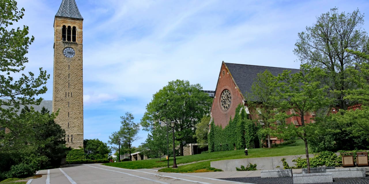 Cornell partially shuts down its campus due to more than 900 COVID-19 cases in possible omicron outbreak