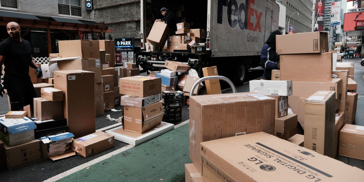 FedEx stock tanks after company pulls out, says year is about to get worse