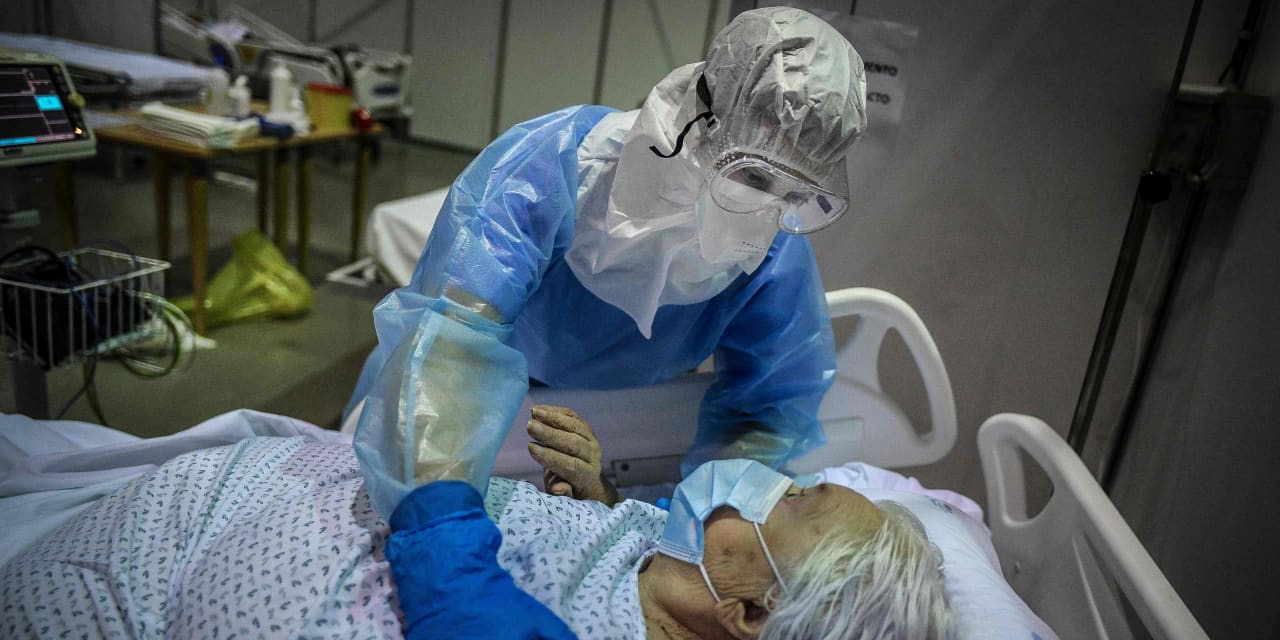 #: ‘Each society creates its own pathology’: Vaccine specialists say CDC’s hand was forced on cutting COVID-19 isolation times