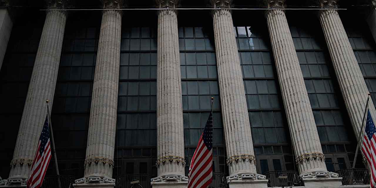 Here are 5 mounting risks that could hurt the S&P 500, according to BofA