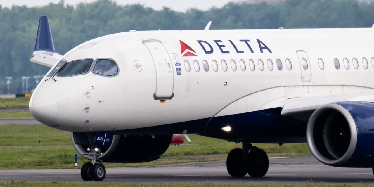 marketwatch.com - Bill Peters - This hedge fund just dumped the 'big three' airline stocks, as the industry faces soaring fuel costs