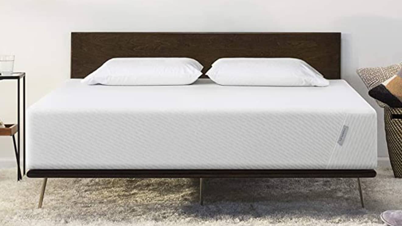 5 best mattresses under 900, according to doctors, chiropractors and