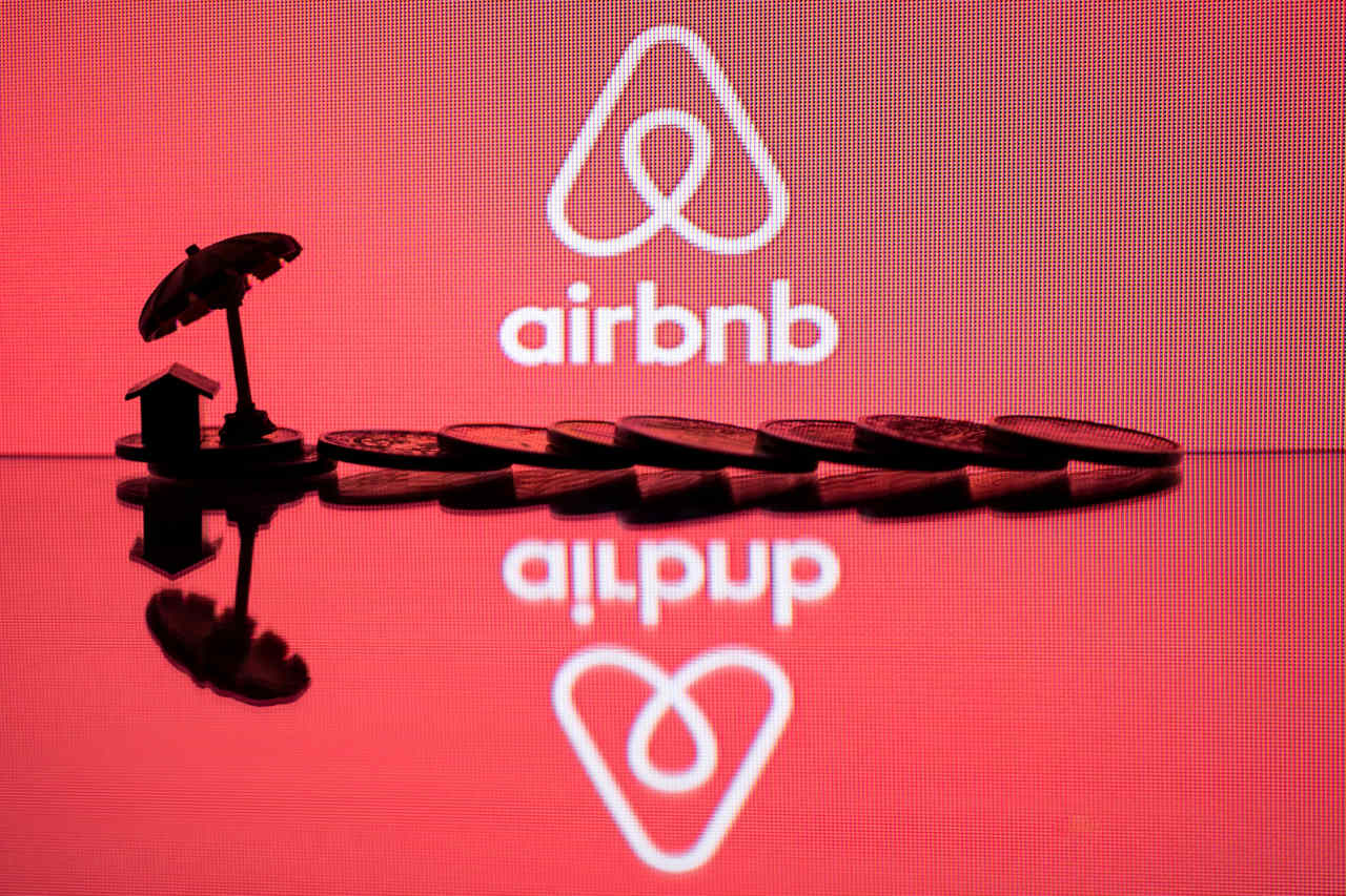 Airbnb expects slower growth in nights booked, amid ‘broader economic uncertainties’ in U.S.