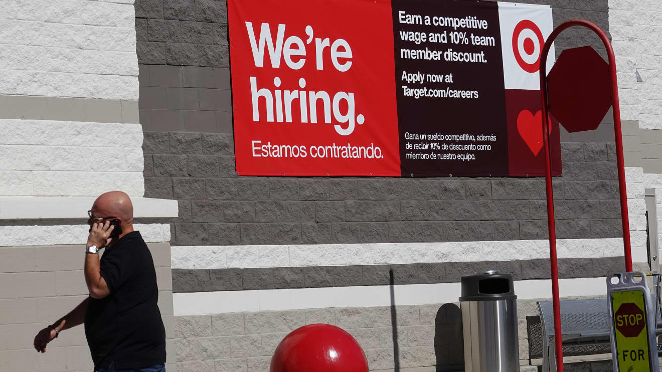 It will hit an inflection point': Americans are earning record-high wages  --- how long will it last? - MarketWatch