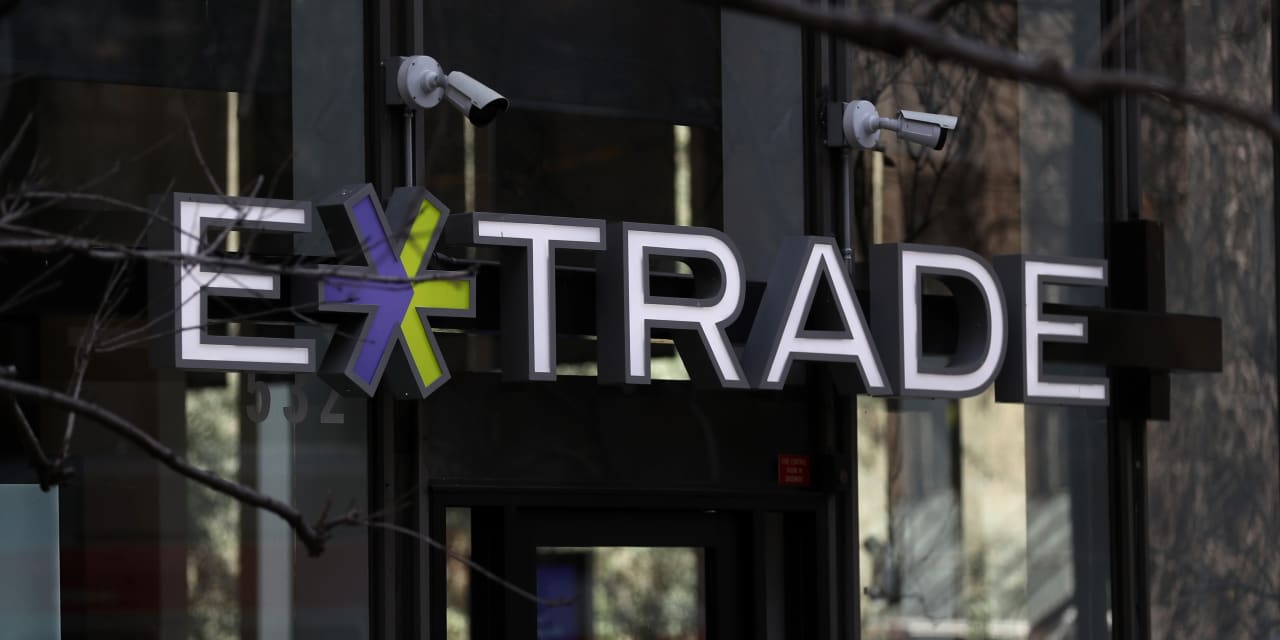 #MemeMoney: Adam Aron’s latest stock sale rattles AMC, and Finra might be rattling E-Trade and everyone else