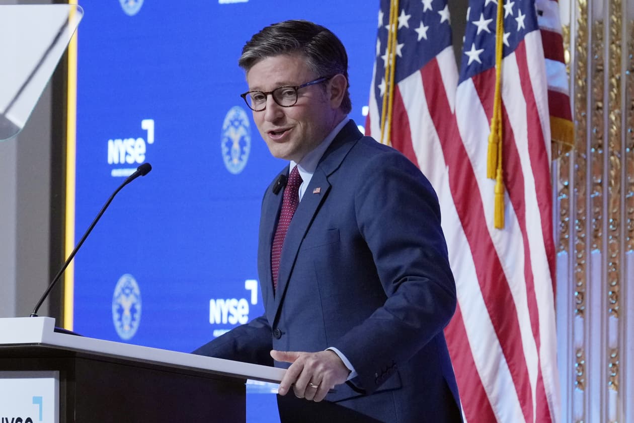 Johnson lays out agenda for Republicans as they fight to hold House ...