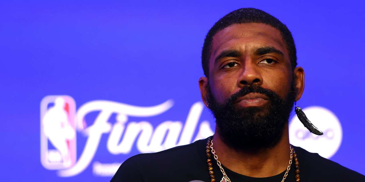 NBA-Star Kyrie Irving sagt, es „macht jemandes Leben zur Zielscheibe“ ...