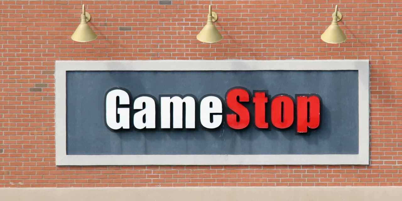 #: GameStop seeks to split stock for the first time since 2007, shares jump nearly 17% in after-hours trading