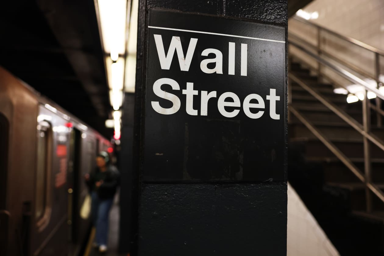 How the stock market’s big turnaround on Monday put the S&P 500 back in record territory