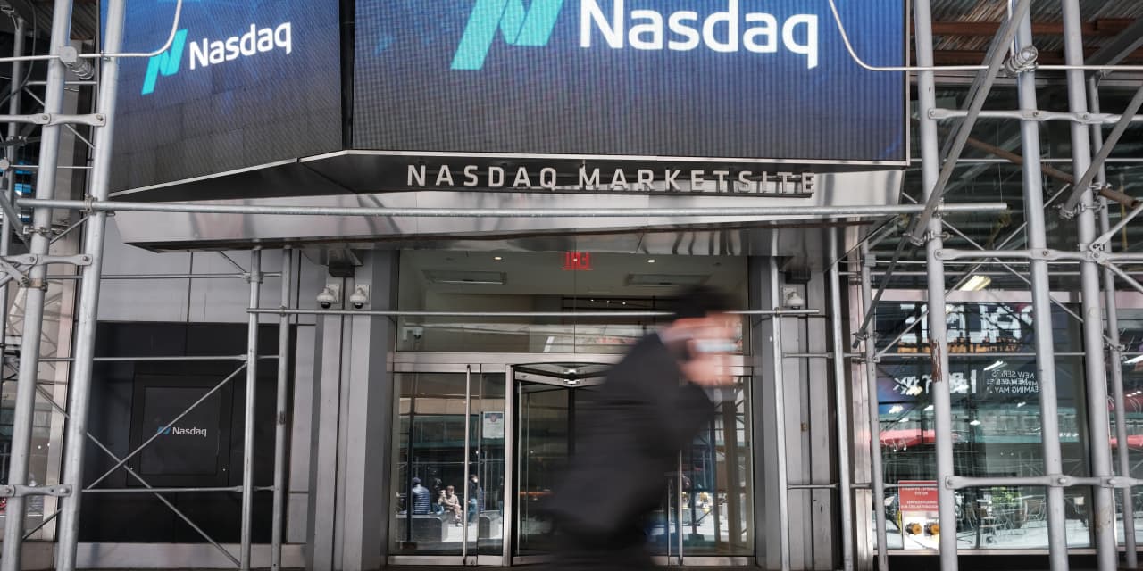 Nasdaq futures feel more heat as bond yields continue to surge