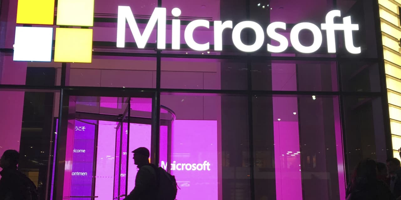 Microsoft supera lucros após aumento de preço de escritórios