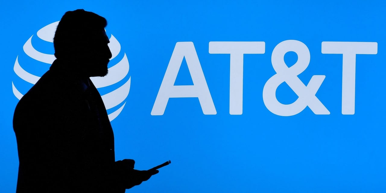 AT&T to credit some customers who were affected by service outage, CEO says