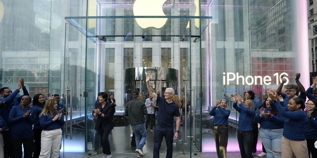 Apple’s stock closes in on record high after upbeat call on iPhone ...