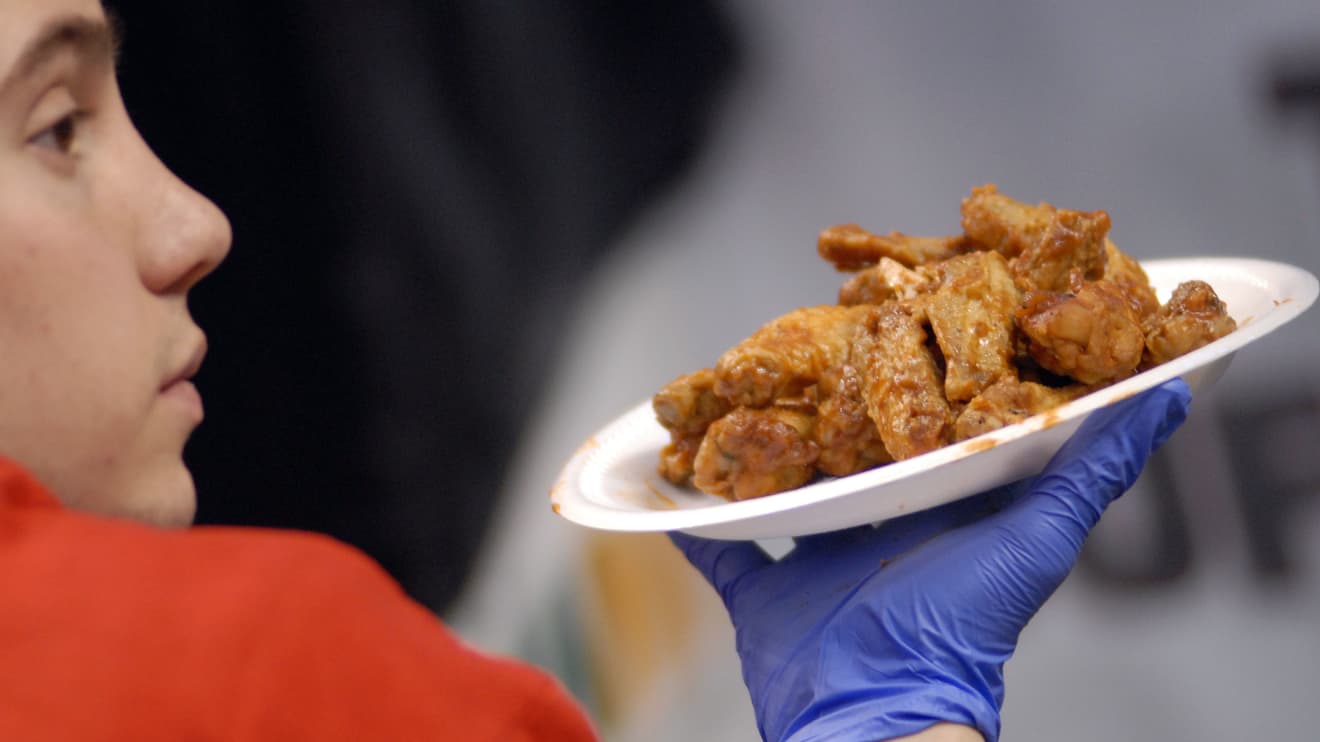 Sorry, Super Bowl 2022 fans: Chicken wing prices are soaring