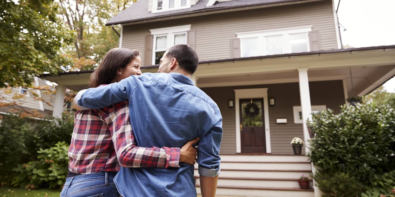 These HELOC rates just dropped, but here’s what to know before you take out a home equity line of credit