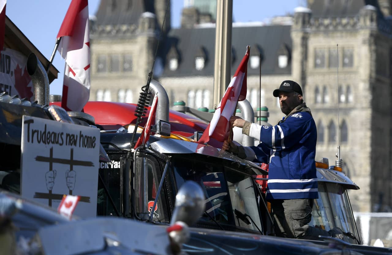 Feds not picking up full Freedom Convoy blockade tab called a