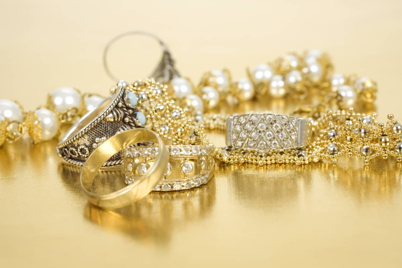 Americans Are Buying Less Bling - WSJ
