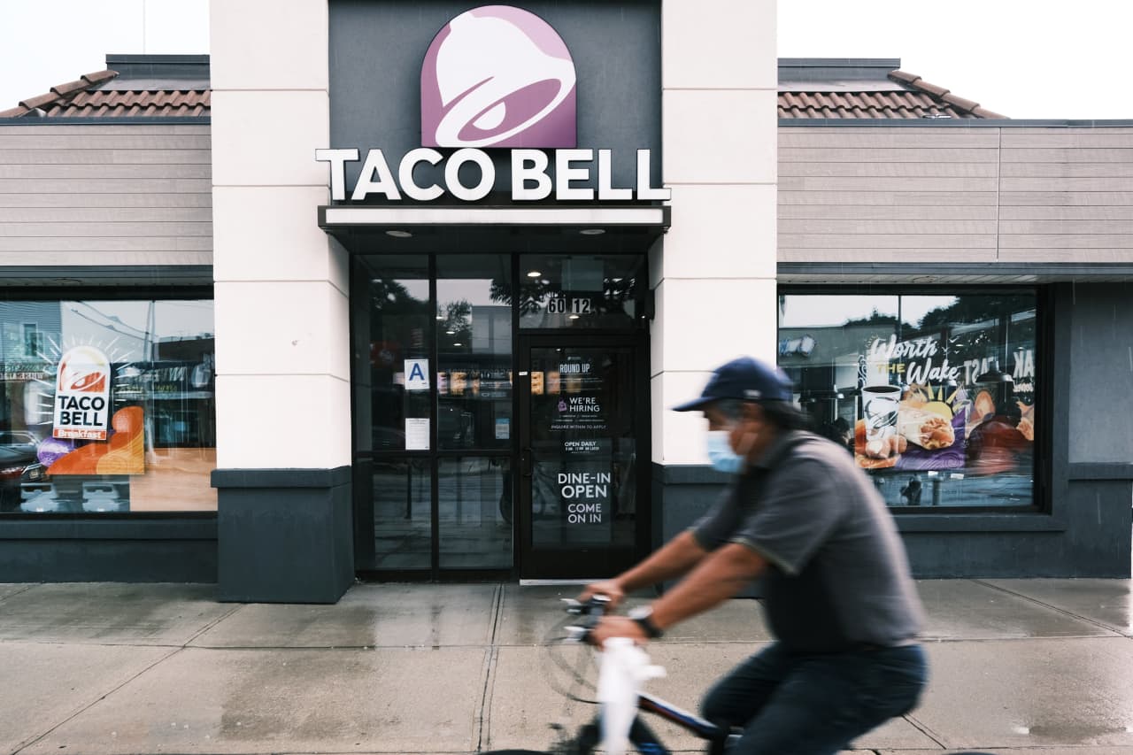 Taco Bell parent Yum Brands’ stock slides on Q1 earnings and revenue miss