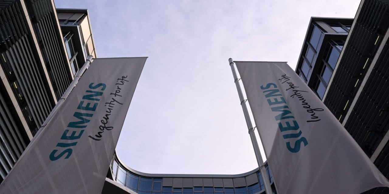 #Dow Jones Newswires: Siemens cuts outlook after swinging to $1.71 billion loss