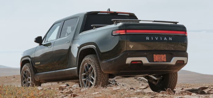 Electric rivian deals r1t pickup