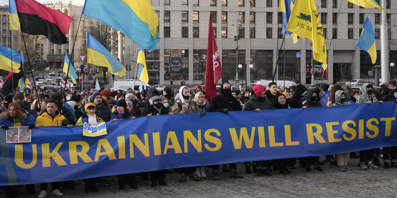 What the threat of a Russian invasion of Ukraine means for markets