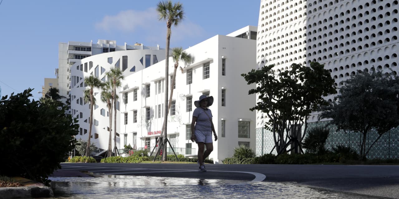 #: Timeshare apartments are wildly popular — and often lead to buyer’s remorse. Here’s how to unload one without losing money
