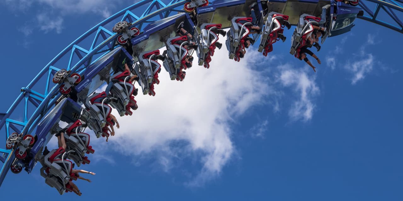 Beware ‘pricey’ stocks as inflation may ‘roller-coaster back up,’ says BlackRock - MarketWatchMarketWatch Site Logo