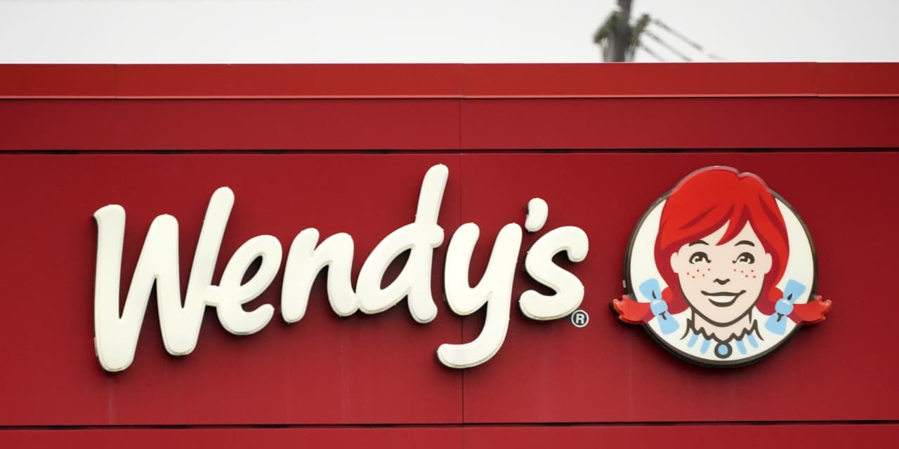 Wendy’s taps PepsiCo executive to be burger chain’s new CEO