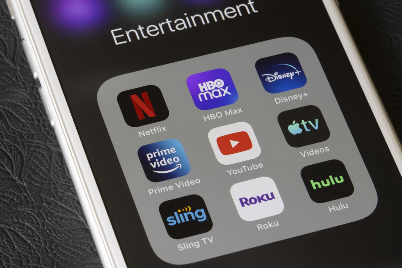 Roku’s stock sinks after streaming company posts another quarterly loss