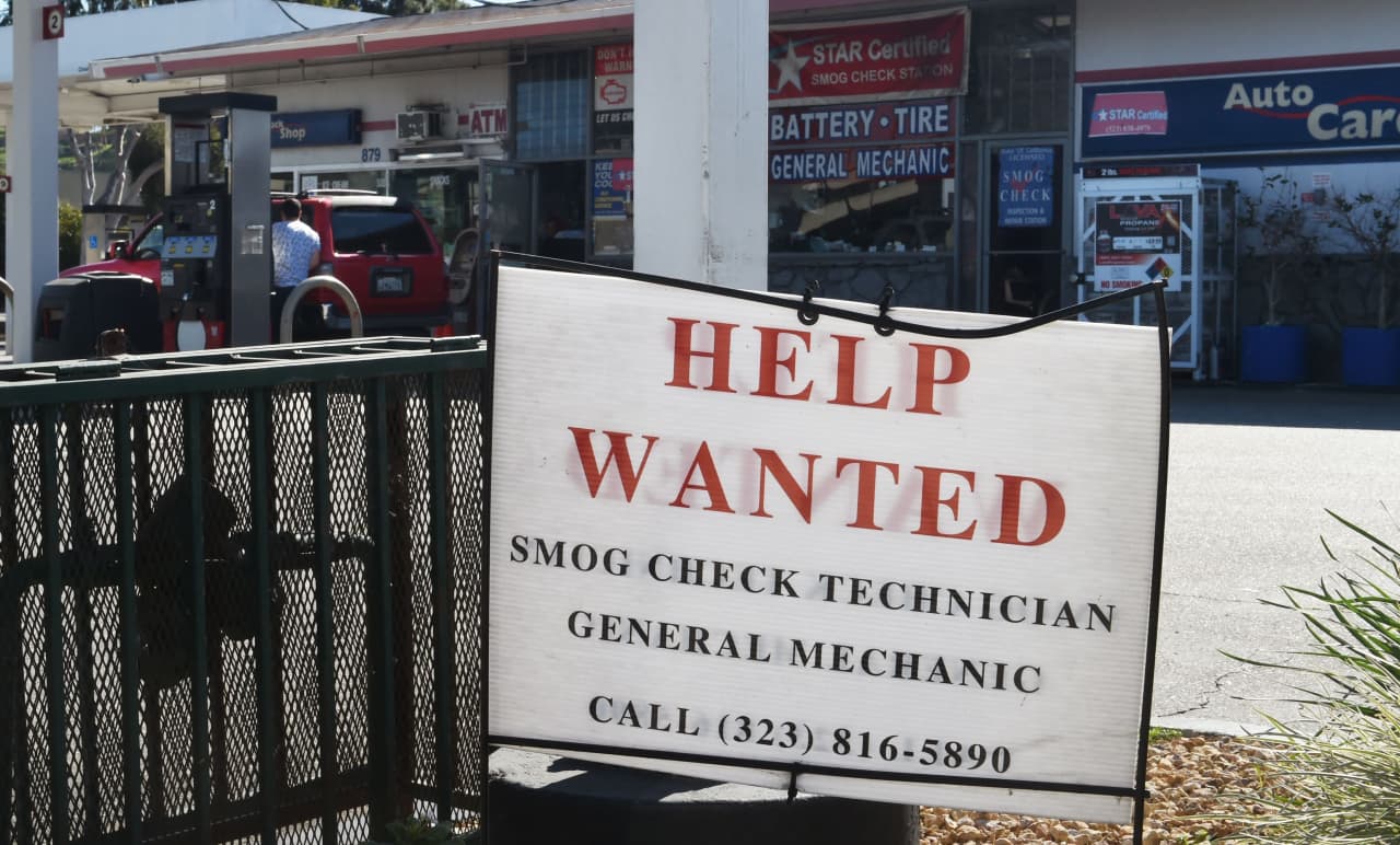 U.S. gains 678,000 jobs in February and unemployment drops to 3.8% despite  labor shortage - MarketWatch