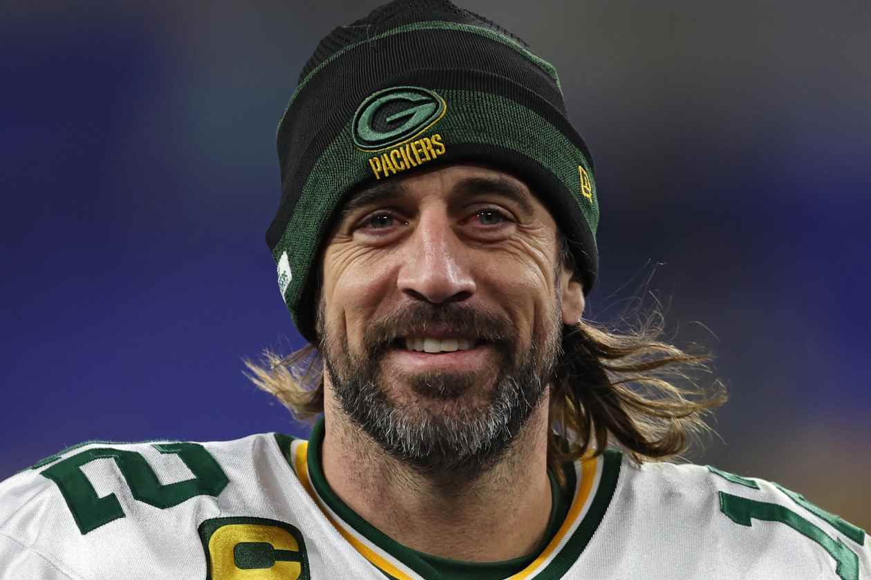 Aaron Rodgers is expected to be the first NFL player to make $50 million in  a season: report - MarketWatch