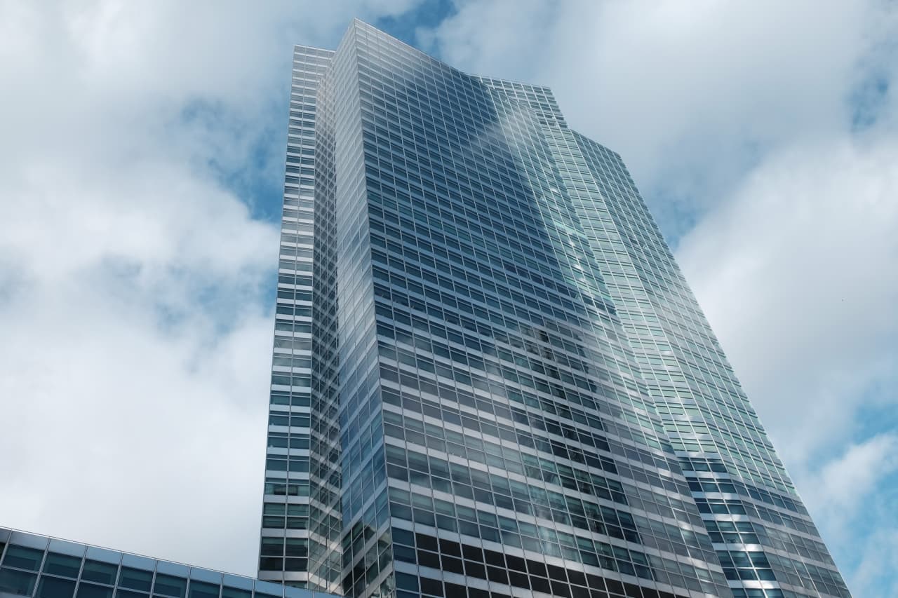 Ex-Goldman Sachs Banker Revamps 401(k) Accounts in New Job - The New York  Times, image size:1280x853