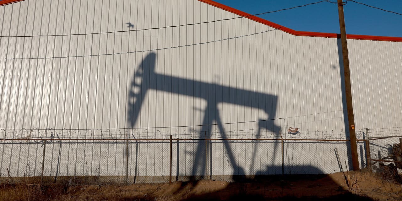 Oil prices tumble below $100 on Ukraine hopes China lockdowns – MarketWatch