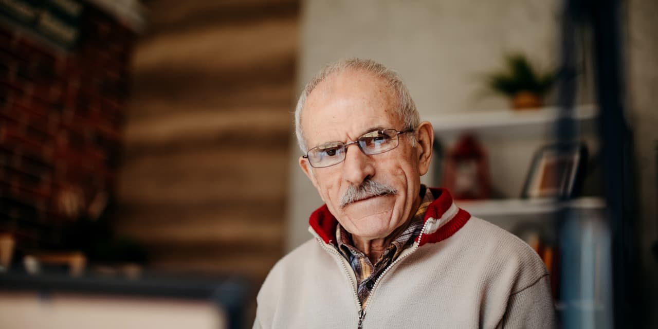‘I don’t think I’ll make it to 80’: I’m 70 and single. Do I take out a ...
