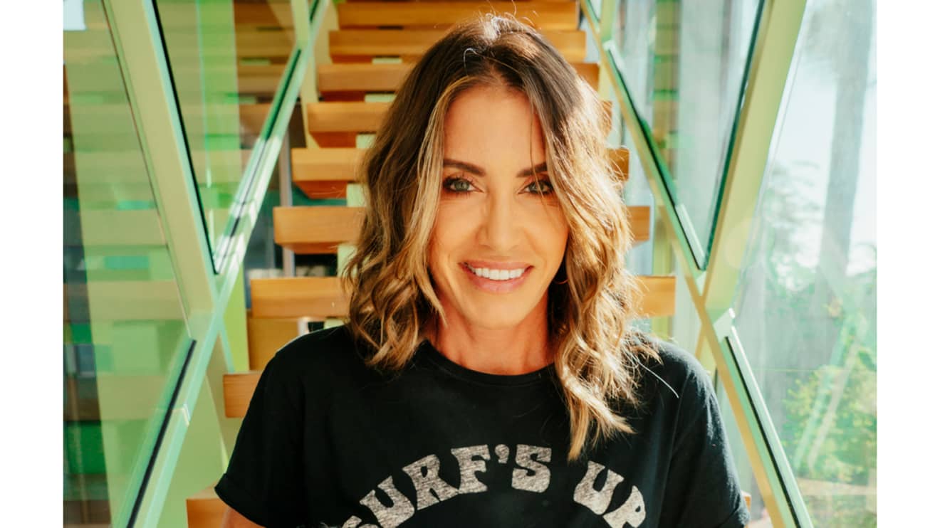 What the founder of makeup company Urban Decay does before her workday begins