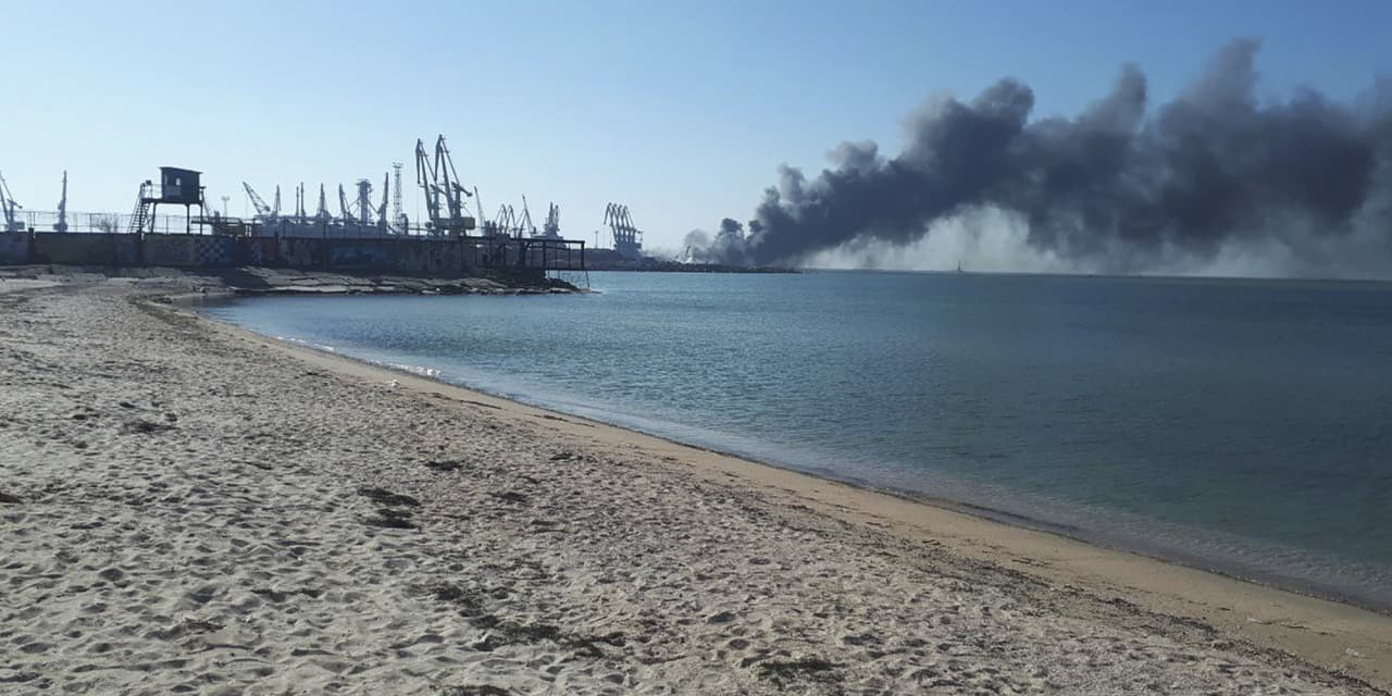 #The Wall Street Journal: Ukraine hits Russian Navy in port city of Berdyansk