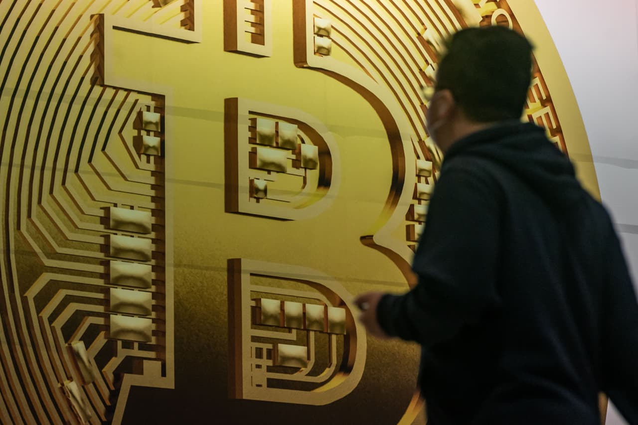 BlockFi to lay off 20% of employees, the latest crypto company scaling back  headcount - MarketWatch