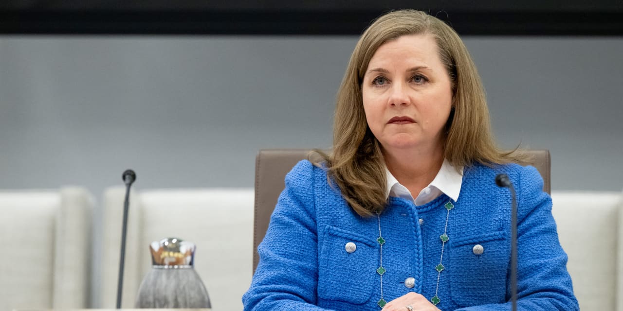 Federal Reserve loosens guidance for bank oversight in move praised by  industry - MarketWatch