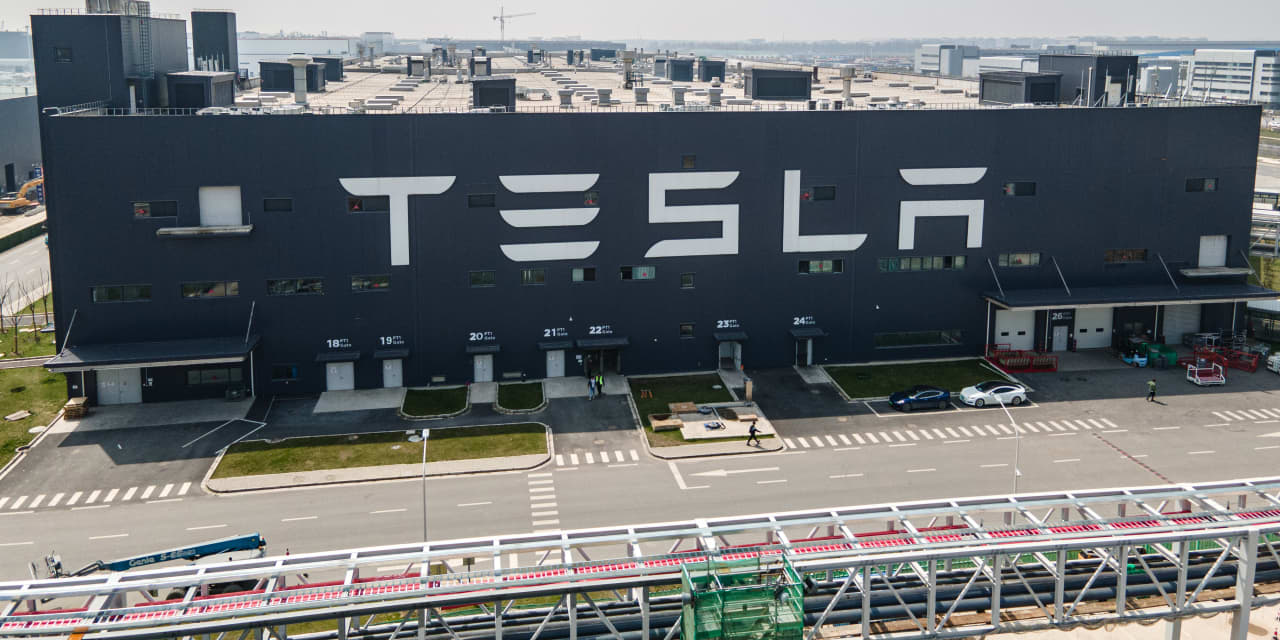 #: Tesla suspends production at Shanghai plant due to supply-chain problems: report