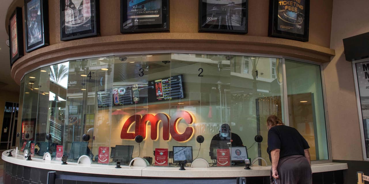 #Earnings Results: AMC announces special dividend in the form of ‘Ape’ preferred shares; stock falls