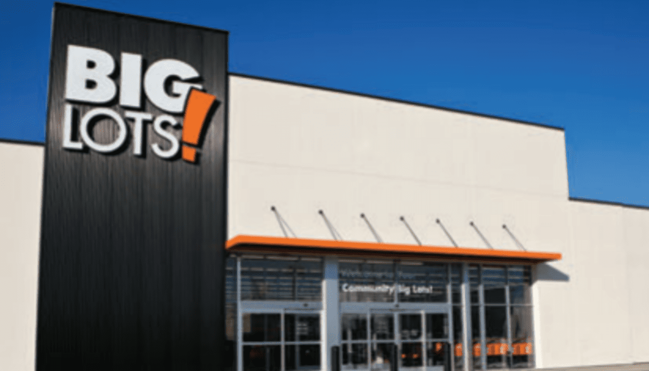Big Lots’ stock tumbles, as Wall Street’s top bear sees more than 80% downside