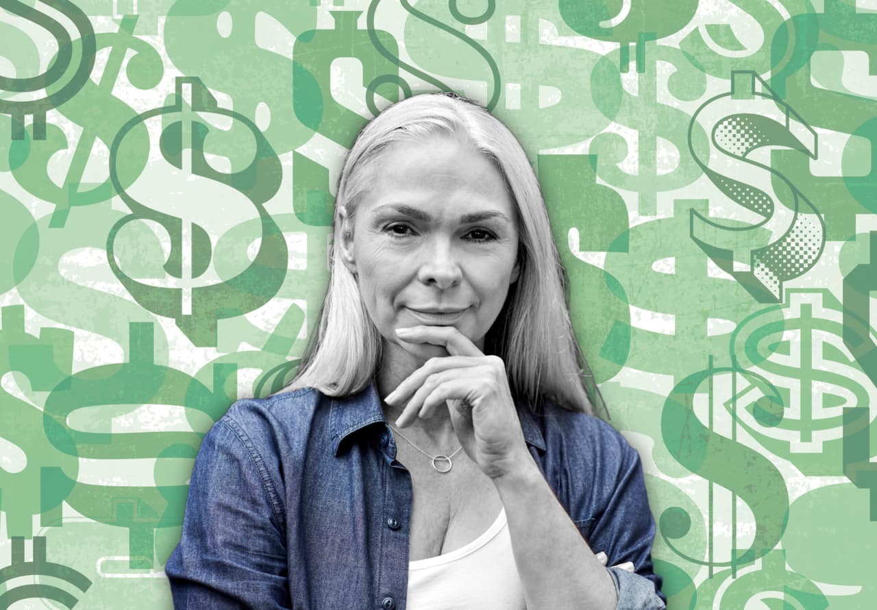 ‘I was seriously burned’: My financial adviser took me out to lunch, bought my kids gifts and told me to invest 0,000 in my pension.  What should I do?