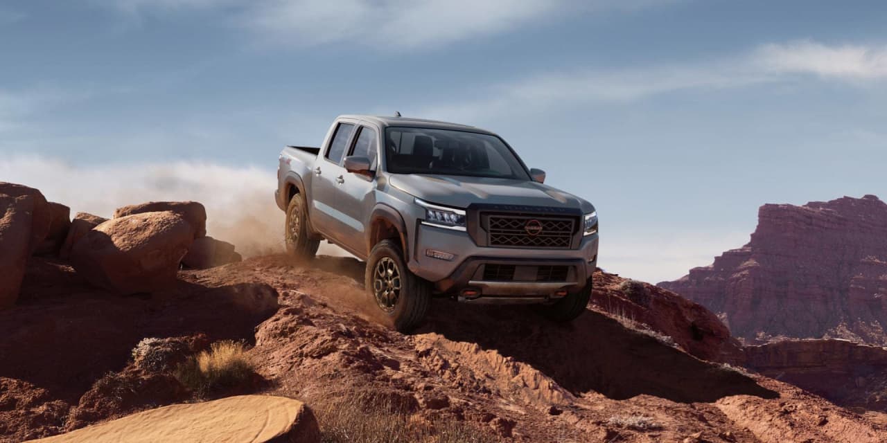 #Kelley Blue Book: The 2022 Nissan Frontier: This smaller work truck is versatile, with on- and off-road gumption
