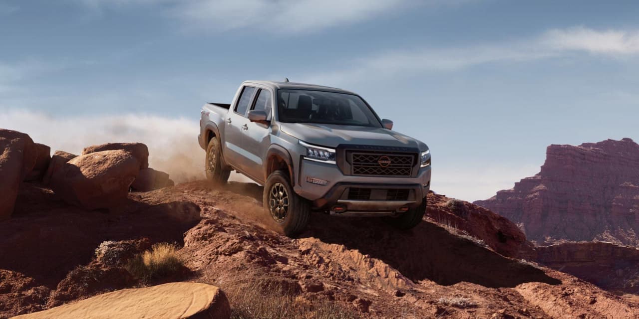 #Kelley Blue Book: The 2022 Nissan Frontier: This smaller work truck is versatile, with on- and off-road gumption