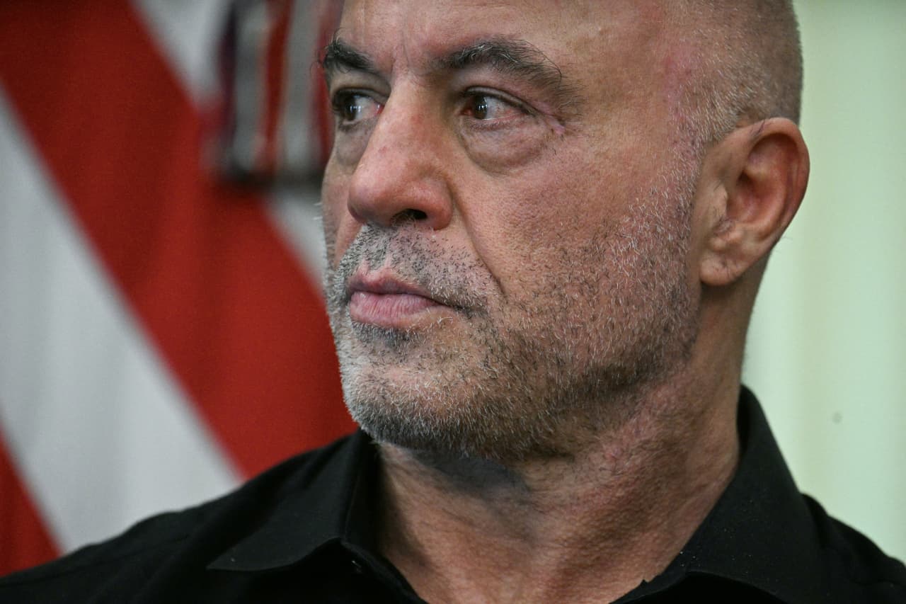 This is the whopping amount Joe Rogan earns from the podcast he airs at his $14.4 million Austin home