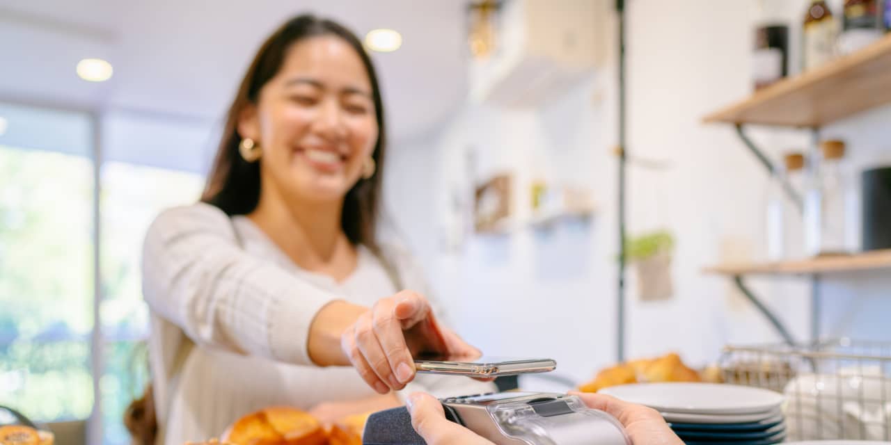 How small businesses can adapt as more states ban 'cashless-only' transactions - Vimarsana News