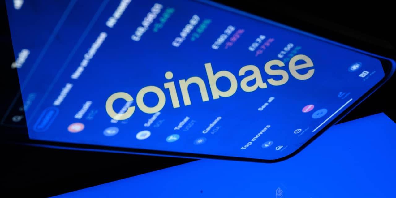 #Crypto: Coinbase extends hiring freeze, rescinds ‘a number’ of accepted job offers